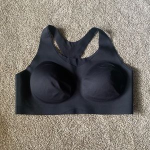 NWOT Soma Sports Bra with removable cups